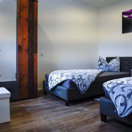 Ht Nr 2 Apartment Greppin