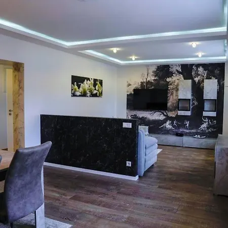 Apartment Ht Nr 2 *